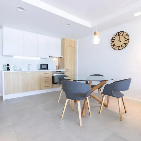 Neptuno 1a019 * Puerto de Santiago (Tenerife)