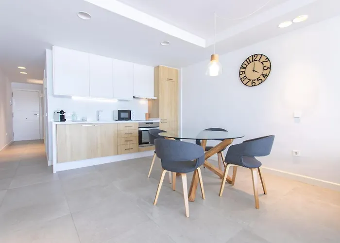 Neptuno 1a019 * Puerto de Santiago (Tenerife)